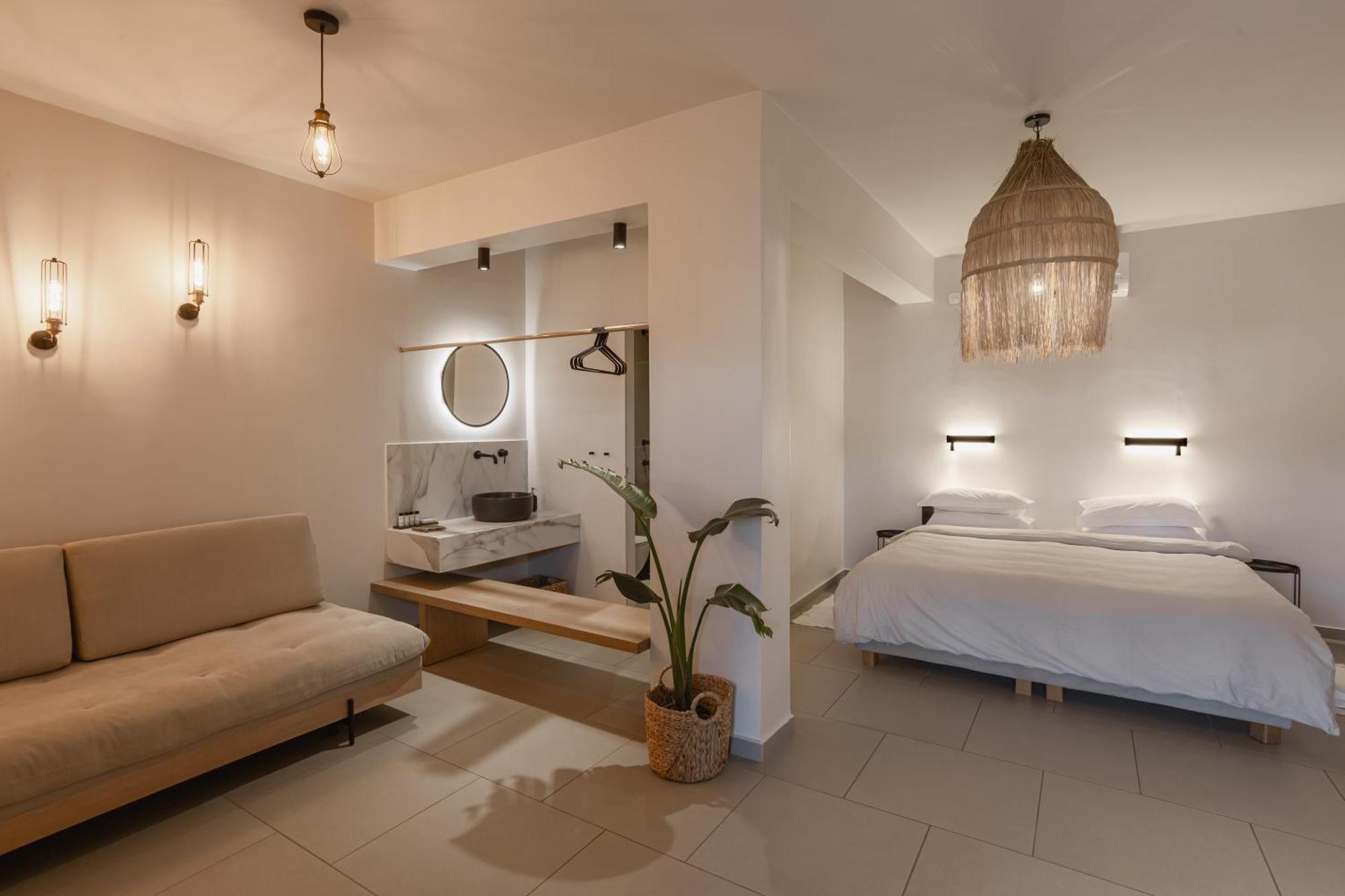 Amal Kythnos Suites Exterior foto
