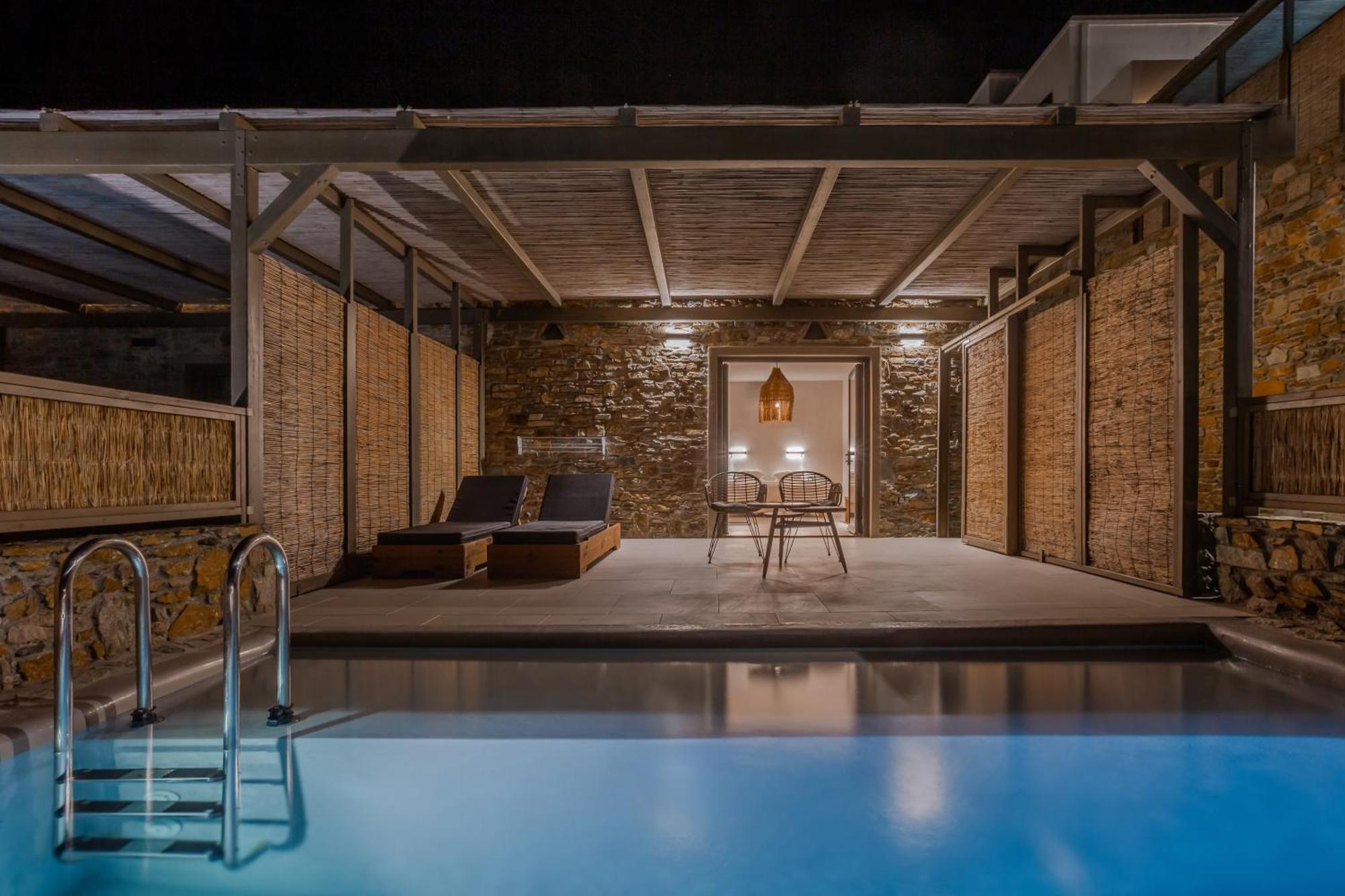 Amal Kythnos Suites Exterior foto